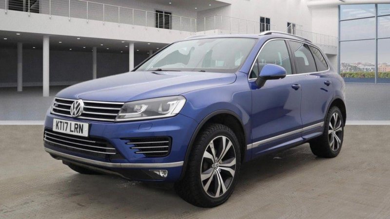 VOLKSWAGEN TOUAREG