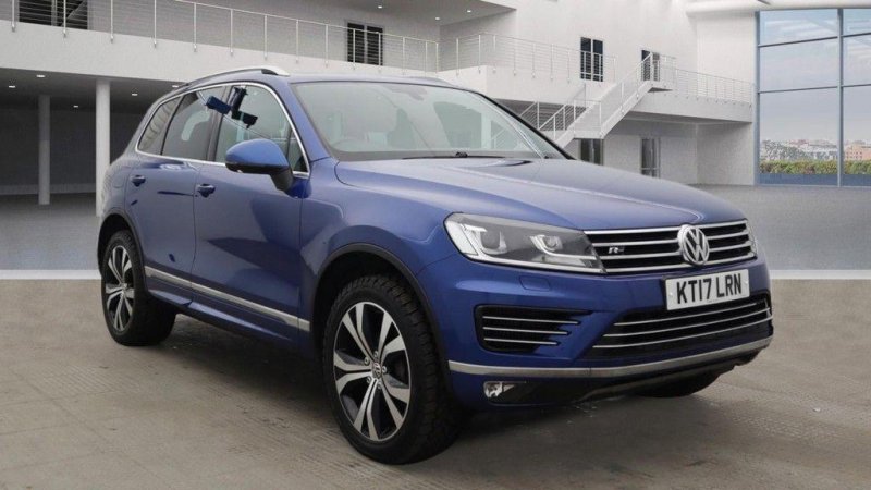 VOLKSWAGEN TOUAREG